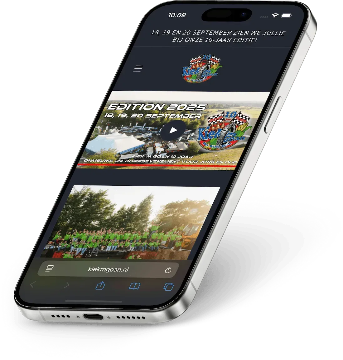 Telefoon met de website van Kiek m goan open Telefoon met de website van Kiek m goan open